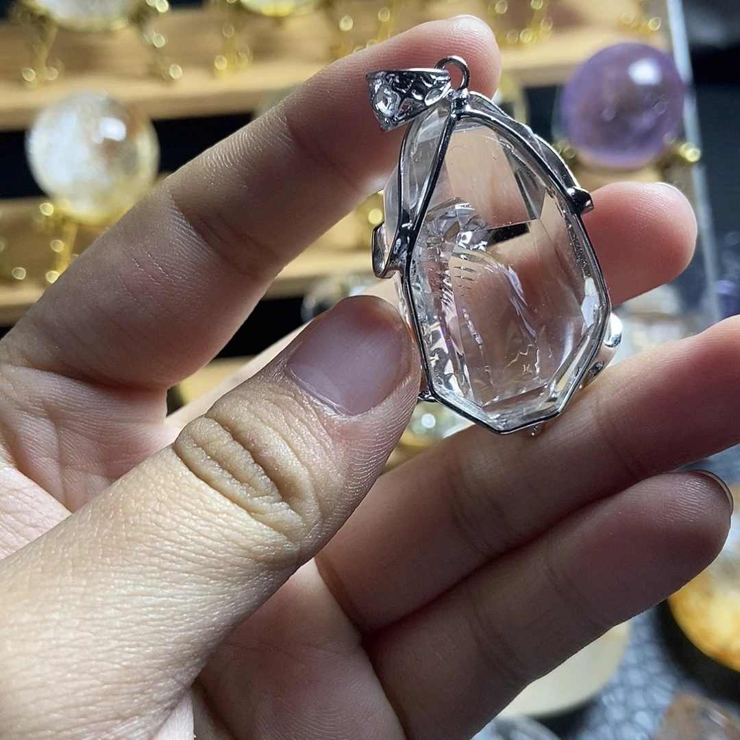 未镶嵌水晶珠宝半成品