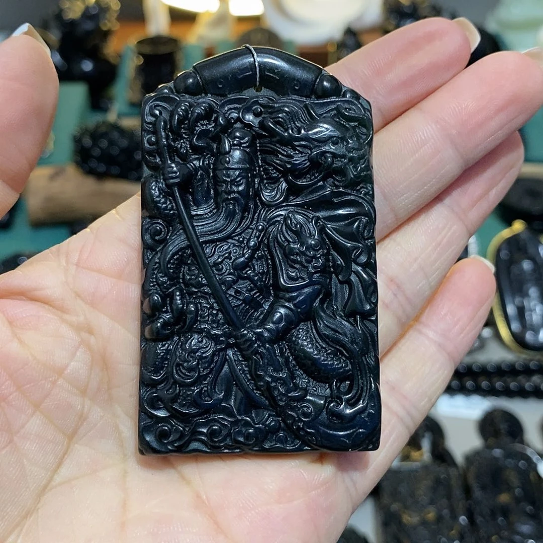 H***i蛇纹石玉未镶嵌颈饰