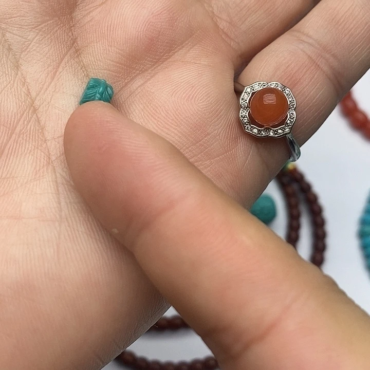 南红玛瑙未镶嵌珠宝奇石