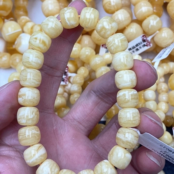 蜜蜡未镶嵌珠宝奇石8