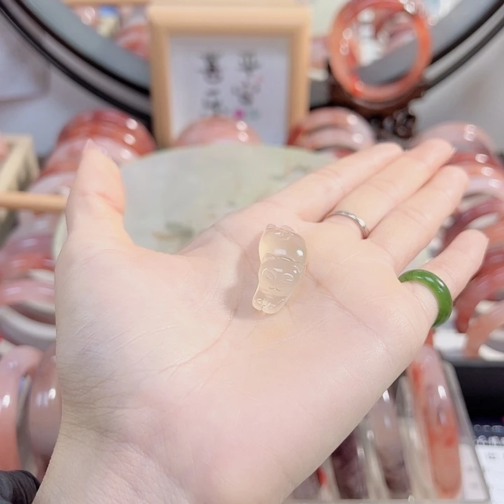 石英质玉手镯未镶嵌?*紫