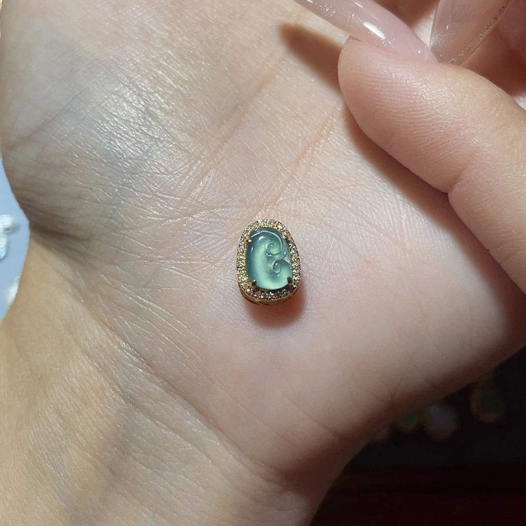 吊坠(不含链)18K金镶嵌翡翠