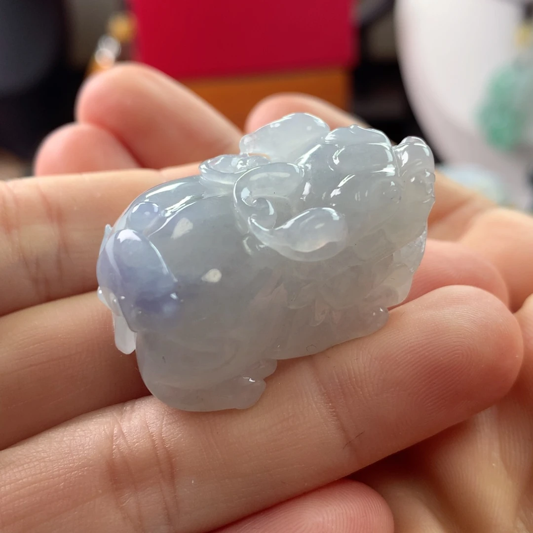 翡翠颈饰未镶嵌翡翠貔貅