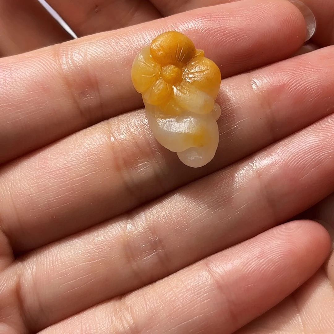 小***，定制翡翠未镶嵌天然缅甸翡翠Ａ货不退不换