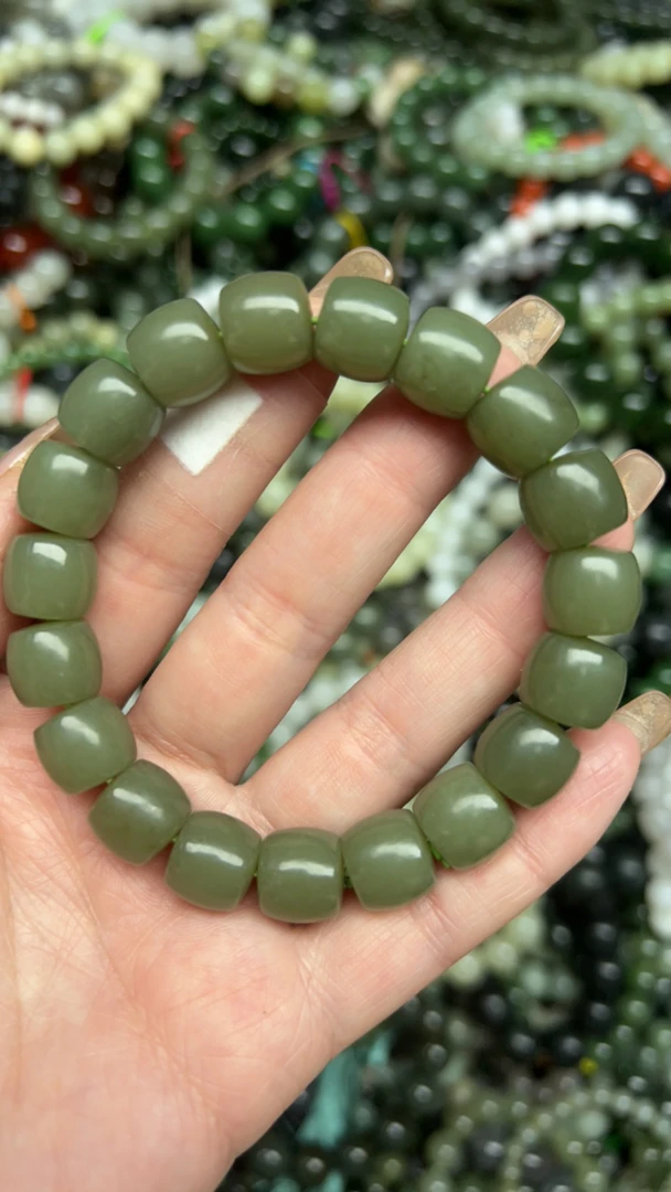 和田玉未镶嵌时尚