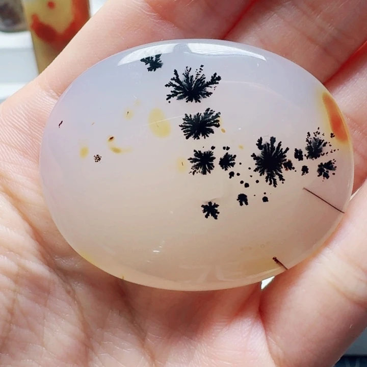 玛瑙/玉髓未镶嵌珠宝奇石