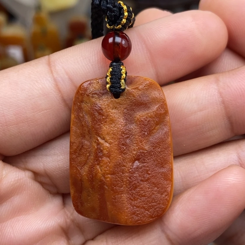 【闪购商品】琥珀颈饰未镶嵌