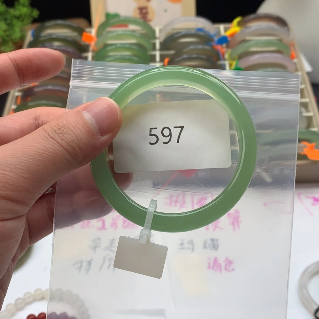 玛瑙/玉髓手镯未镶嵌597