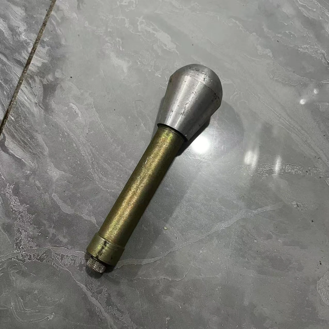 1985年的全新【探针】长46厘米(有氧化痕迹)