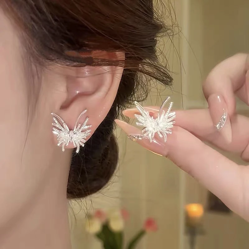 铜合金锆石耳饰 银色微镶蝴蝶耳钉轻奢高级感气质耳环独特耳饰