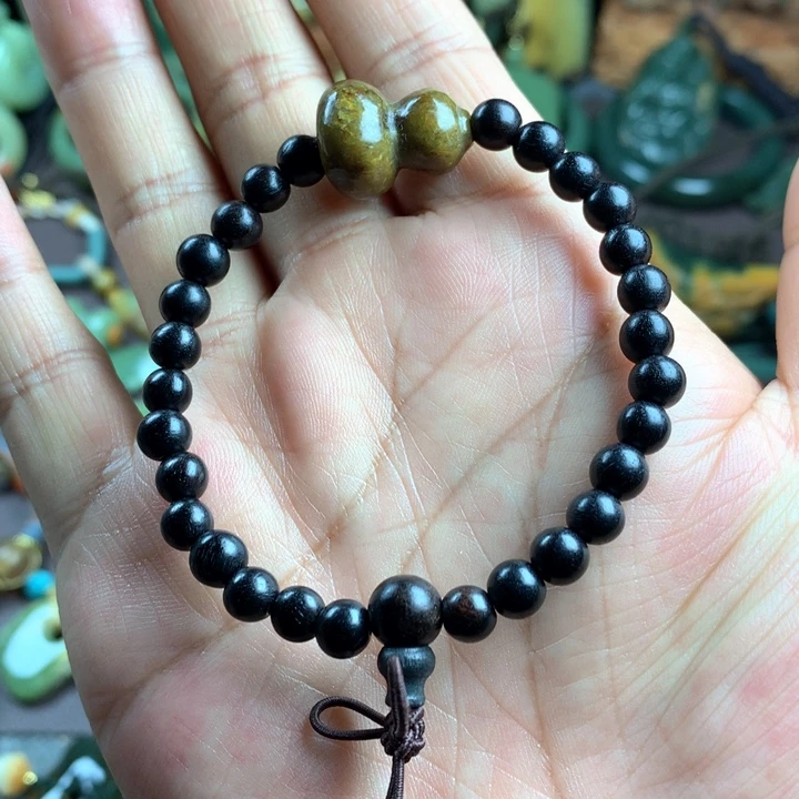 吊坠(赠链)未镶嵌岫岩河磨玉（透闪石质玉）