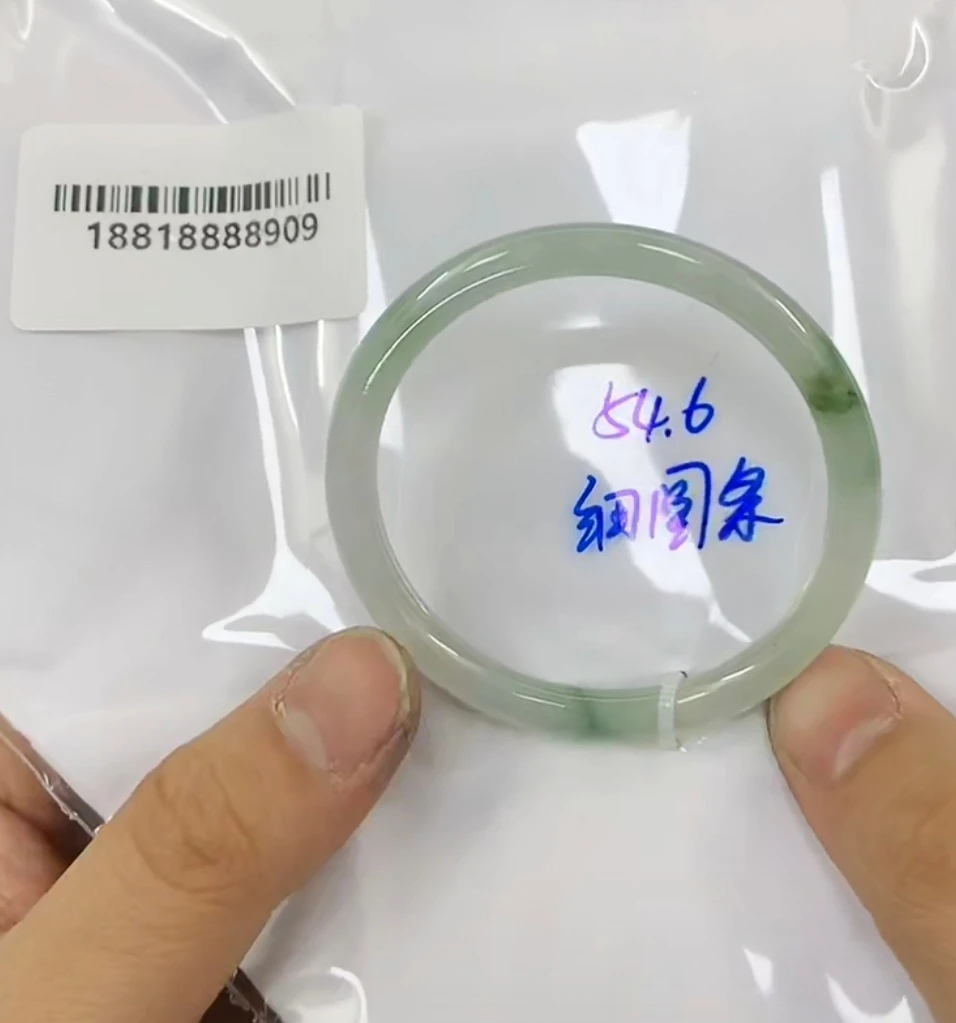 天然缅甸翡翠A货手镯 54.6 圆条
