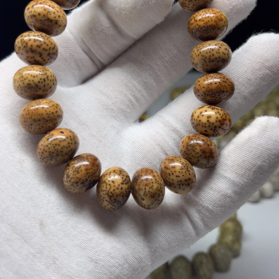 星月菩提手串14/11老年份红陈籽