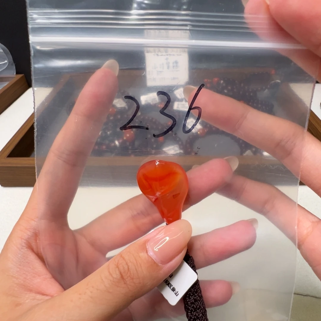 南红玛瑙南红玛瑙未镶嵌236