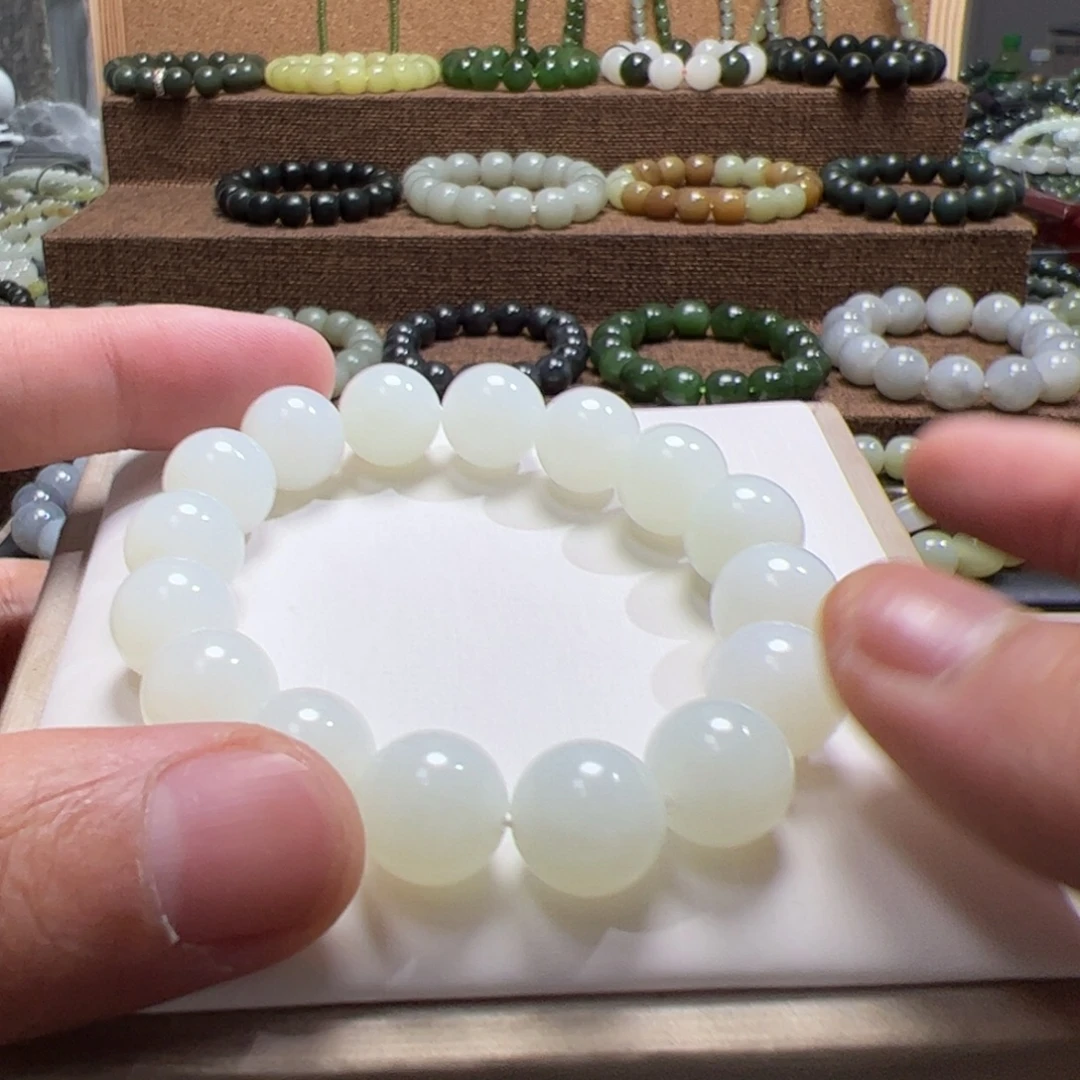 和田玉（糖玉）未镶嵌手链