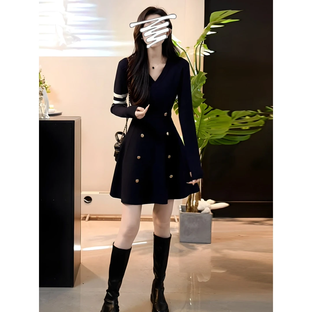 性感纯欲高级感双排扣V领长袖针织连衣裙女秋冬新款修身显瘦W1173