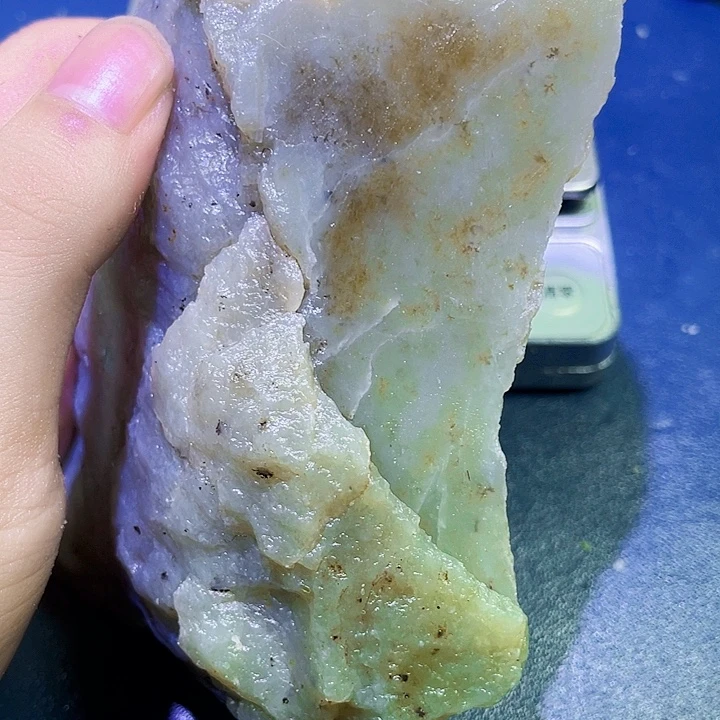 知***足未镶嵌和田玉（糖玉）珠宝半成品