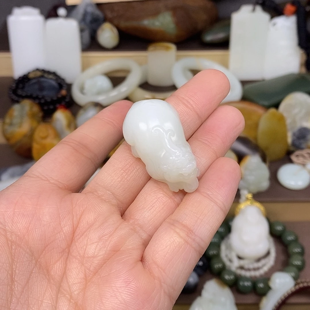 和田玉未镶嵌颈饰7