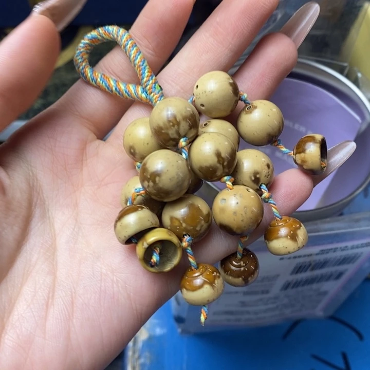 茗***闲香榧木如图所示所拍即所得