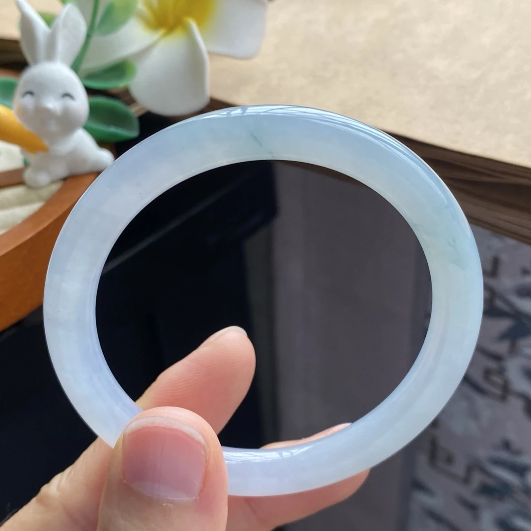 1.11批13022号手镯54.5-7.5-7.7！很清浅的底色！柔美不张扬！