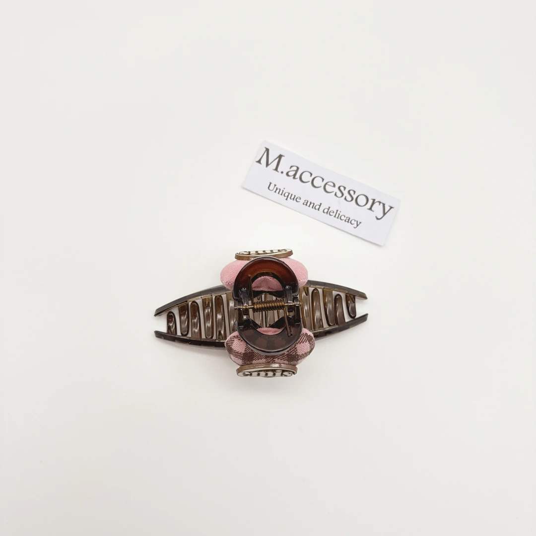 Mi33 韩版饰品 字母布艺爱心AB面抓夹发抓 Z062036