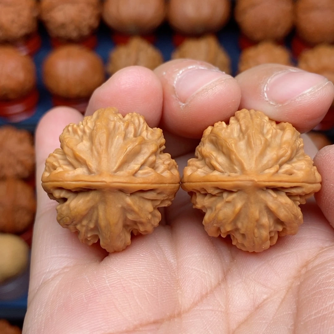 把件文玩核桃手捻精品野生京八棱