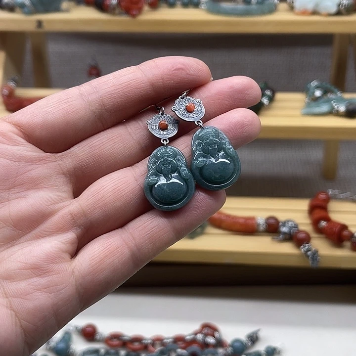 翡翠未镶嵌耳饰8888888