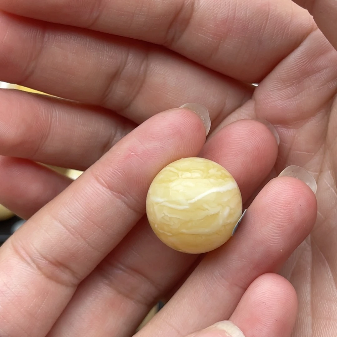 裸石琥珀未镶嵌M****座蜜蜡圆珠梦