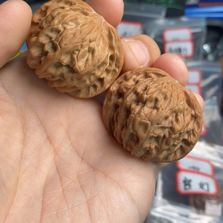 文玩核桃把件凯****c43全品磨盘