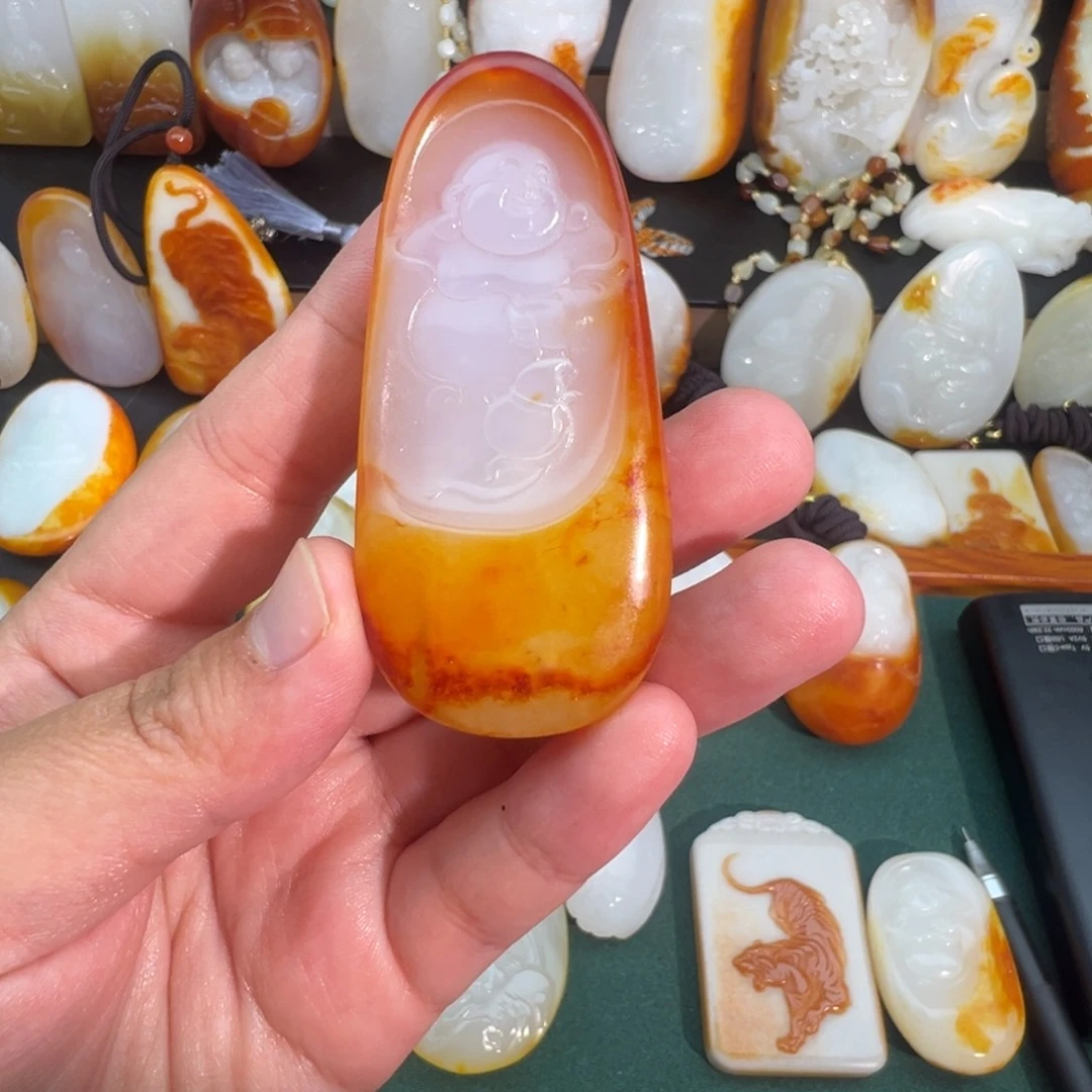 和田玉未镶嵌颈饰逗*