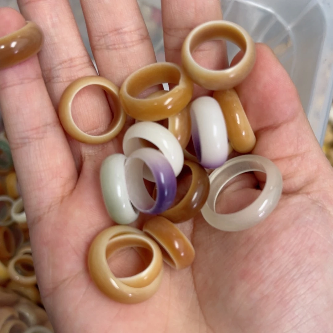 白玉菩提吊坠z/10-12mm/15跑环瑕疵