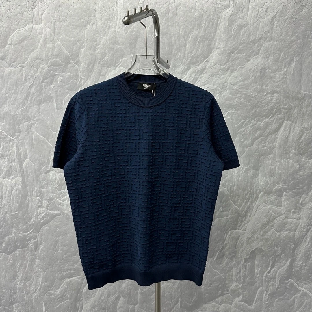 未使用 FENDI/芬迪 双F浮雕满印针织短袖 52码 D18084