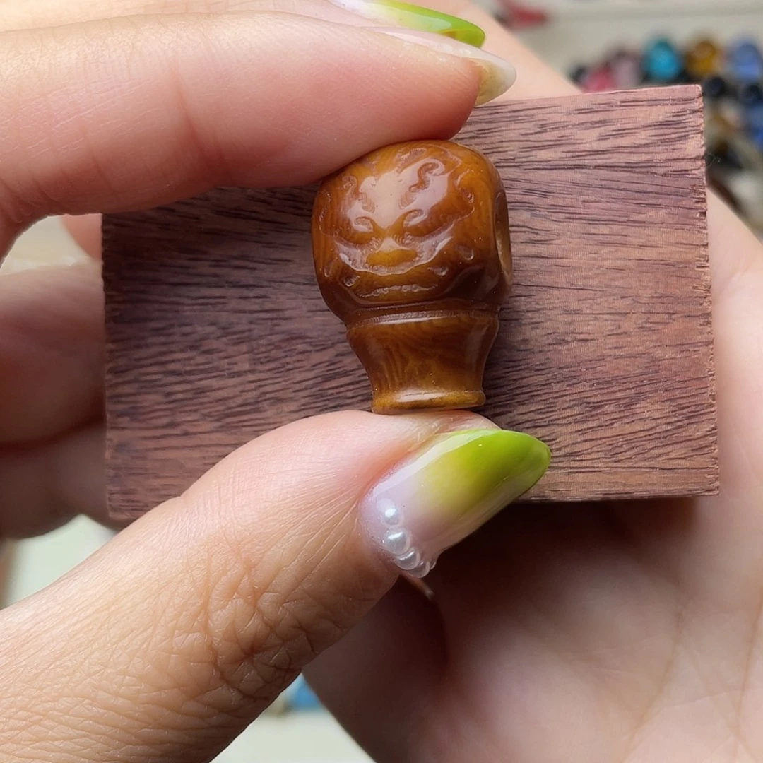 大叶紫檀（黑酸枝木类）