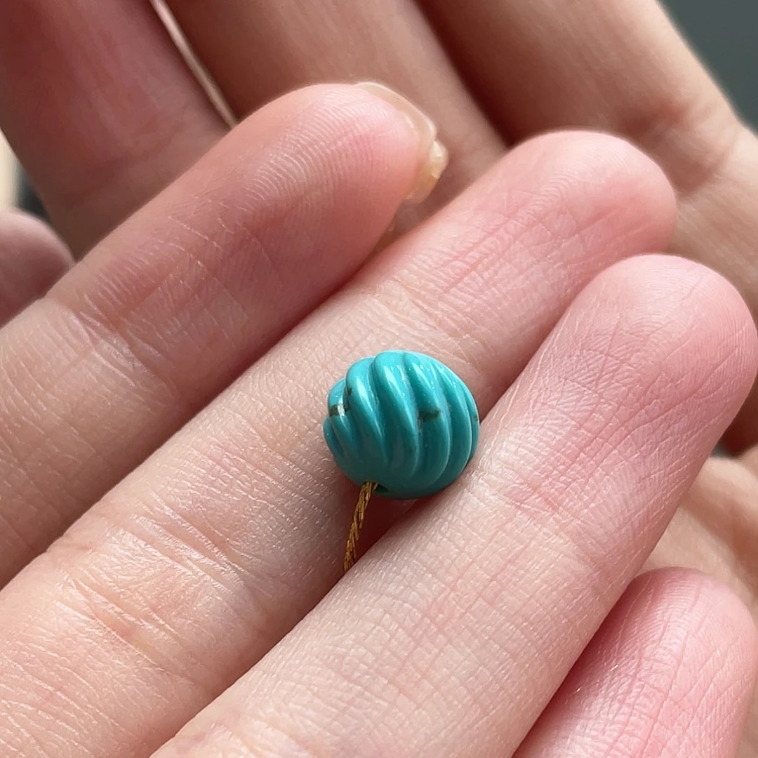 绿松石未镶嵌颈饰