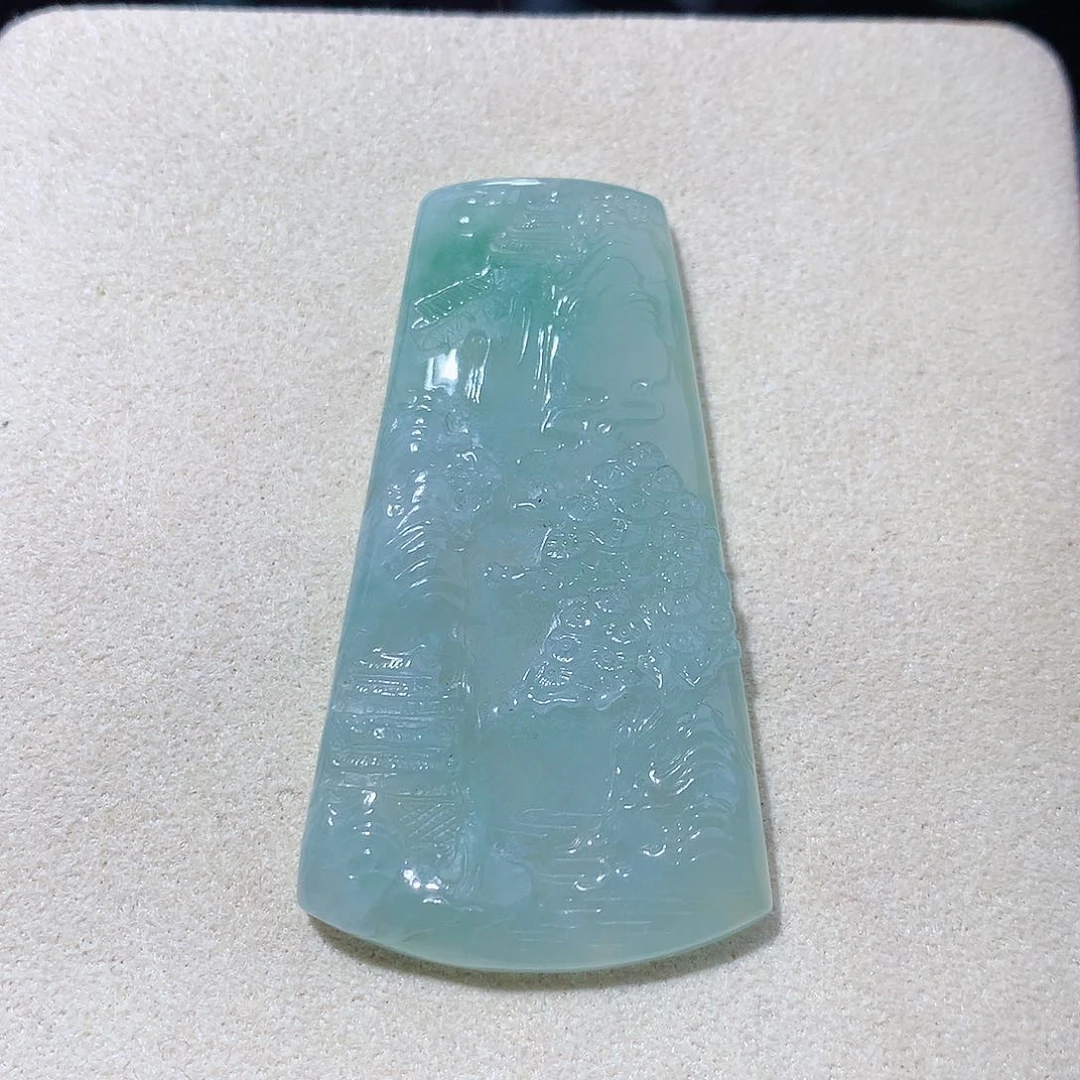 颈饰未镶嵌翡翠山水