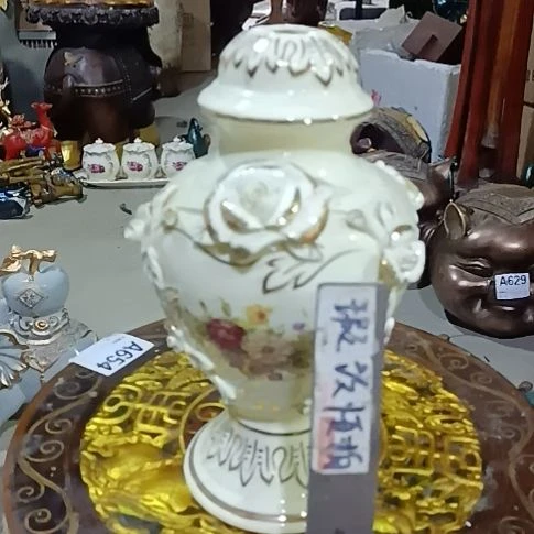 壶瑕。。。。。。。。。。。。。。。