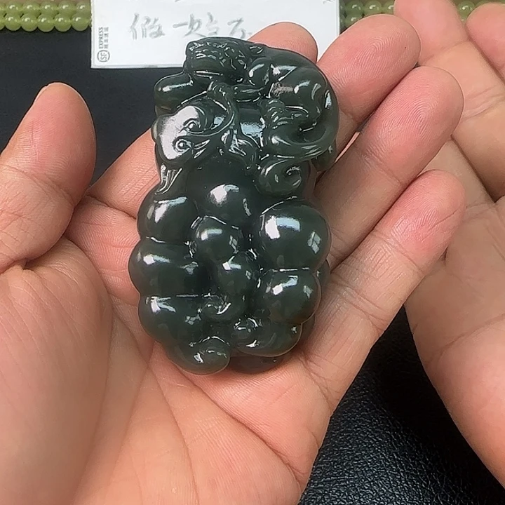 未镶嵌和田玉把件