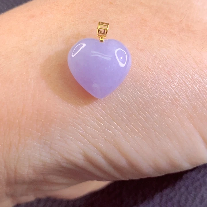 翡翠18K金镶嵌颈饰翡翠