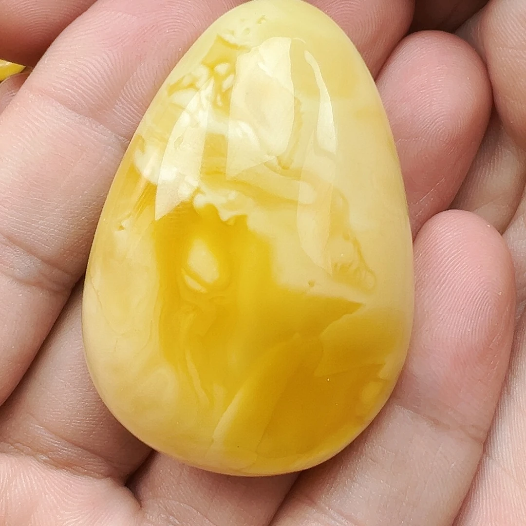 蜜蜡颈饰未镶嵌水滴26克