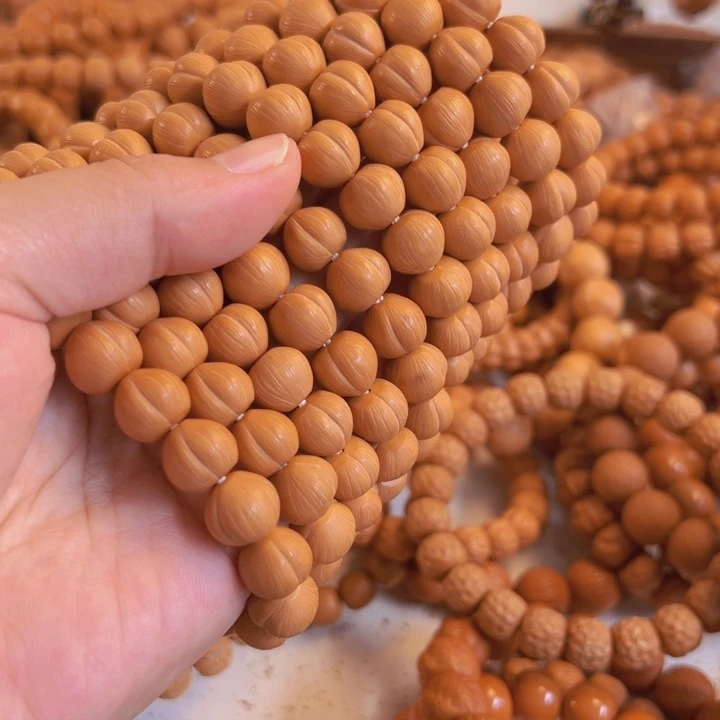 微瑕11左右猴头核桃手串