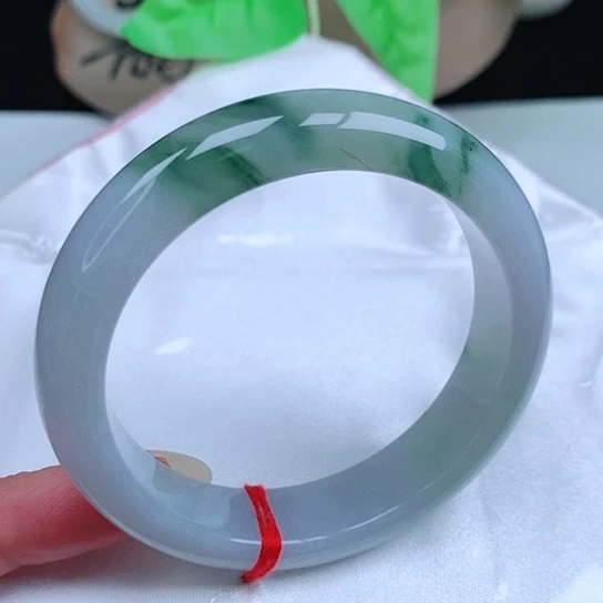 翡翠未镶嵌手镯   37 正圈55