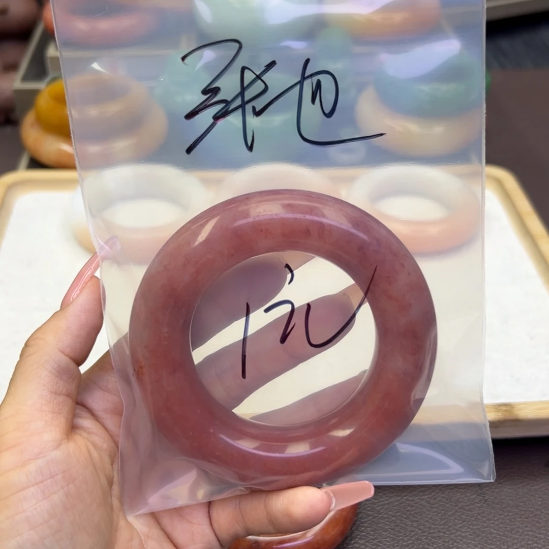 未镶嵌手镯石英岩玉h****也