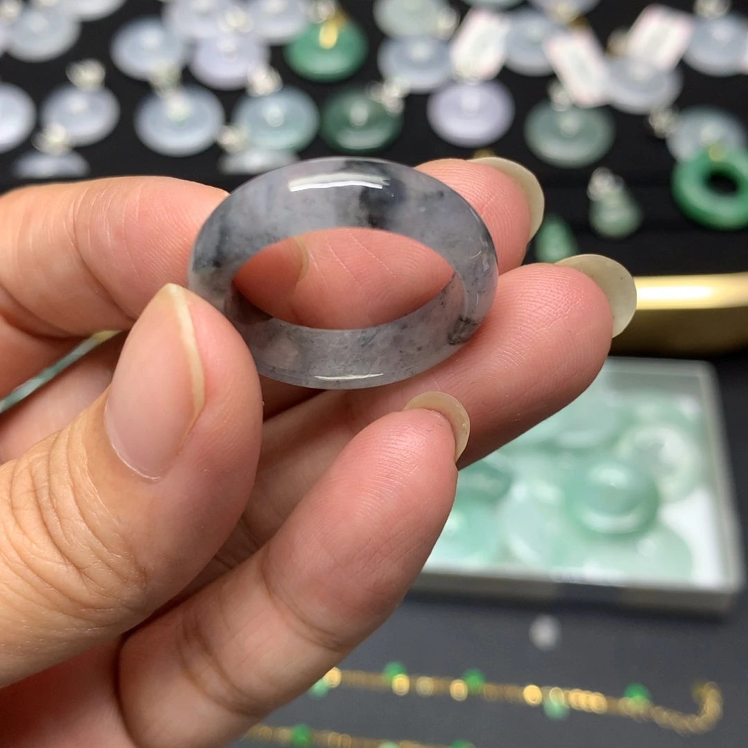 未镶嵌戒指翡翠?****?有纹