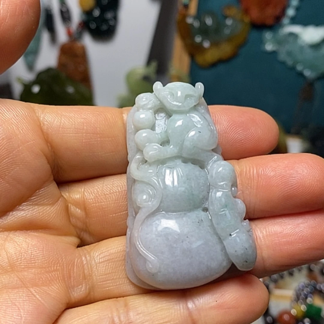 【闪购商品】翡翠未镶嵌吊坠(赠链)