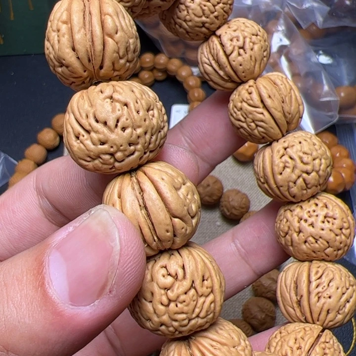 猴头核桃手串据咯