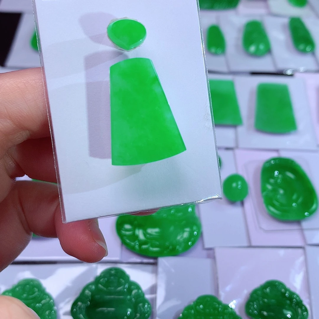 颈饰未镶嵌翡翠天然翡翠