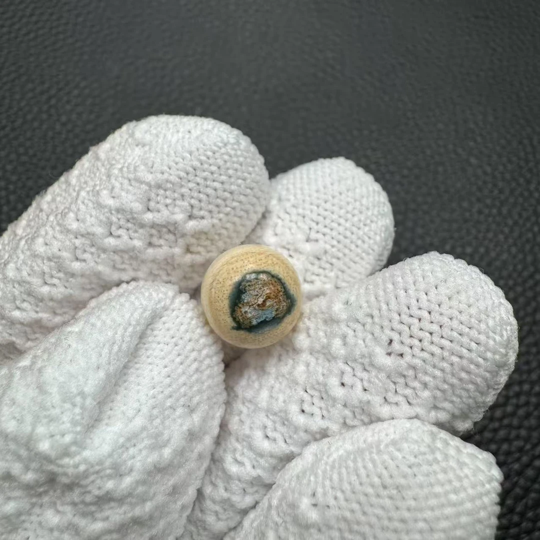 尺寸12mm左右猛犸蓝眼睛单珠一个591号