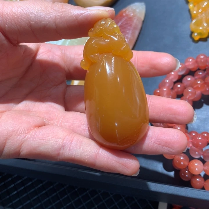 石英质玉（黄龙玉）未镶嵌手链