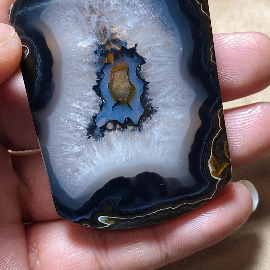 玛瑙/玉髓颈饰未镶嵌作***光