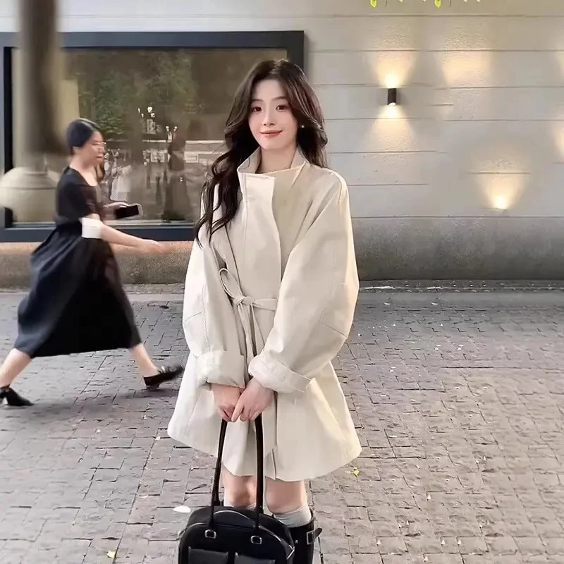 白色立领风衣外套女2025秋季新款韩系短款小个子高级感英伦风大衣